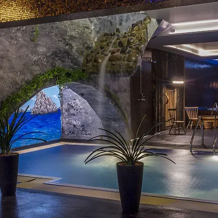 Lavendel Hotell 3*